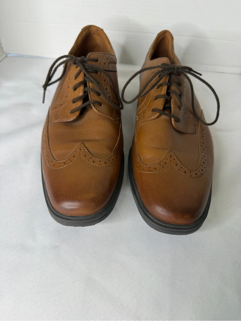 Clarks Men's Tan Leather Wingtip Oxfords Size 10.5